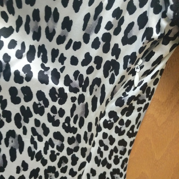 Blouse - Picture 2 of 5